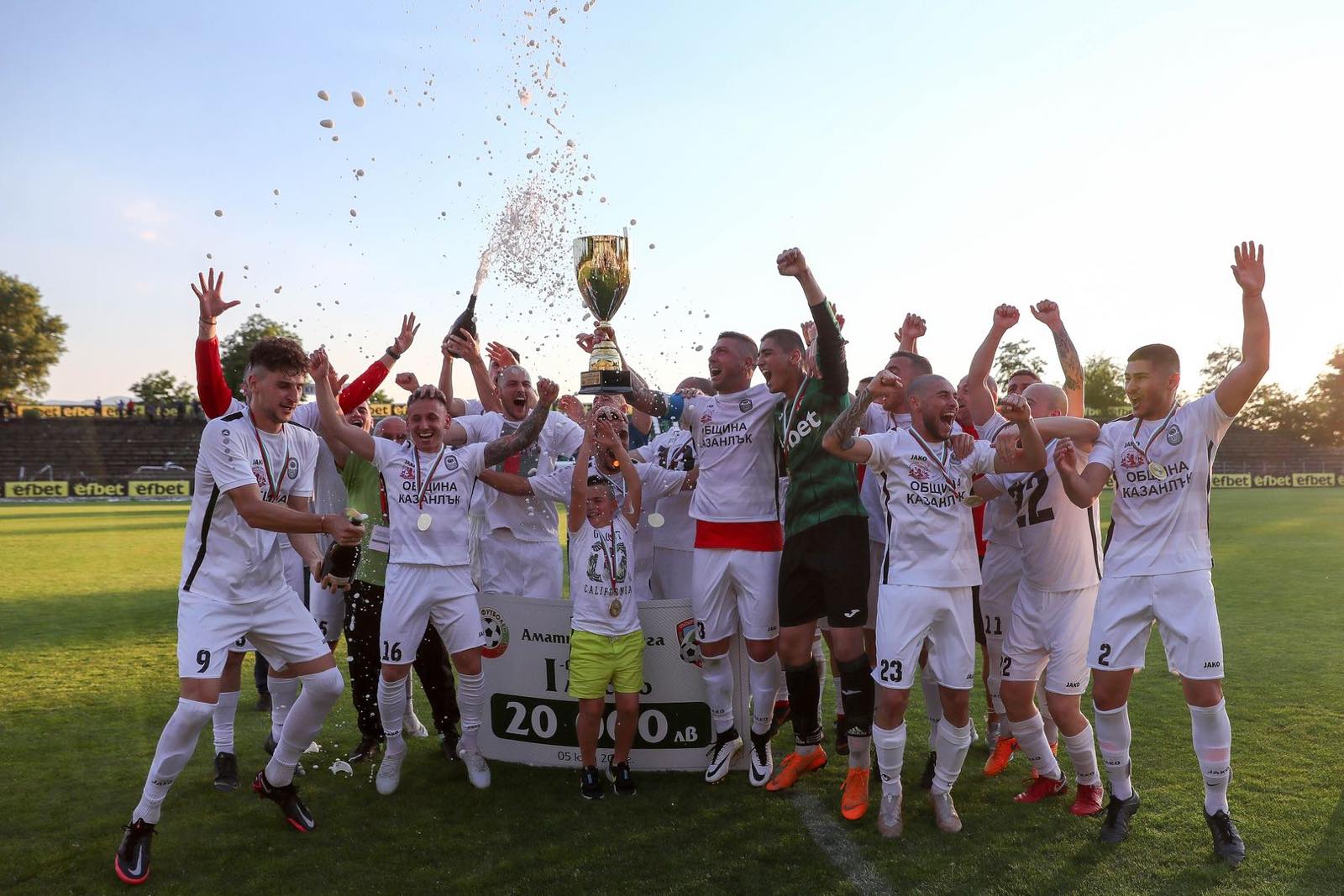 cup-winning-photo